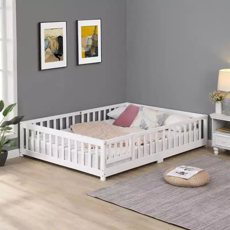 Cadre de lit en bois massif taille double, lit au sol avec barrières de sécurité et sommier à lattes, lit pour enfants pour chambre à coucher