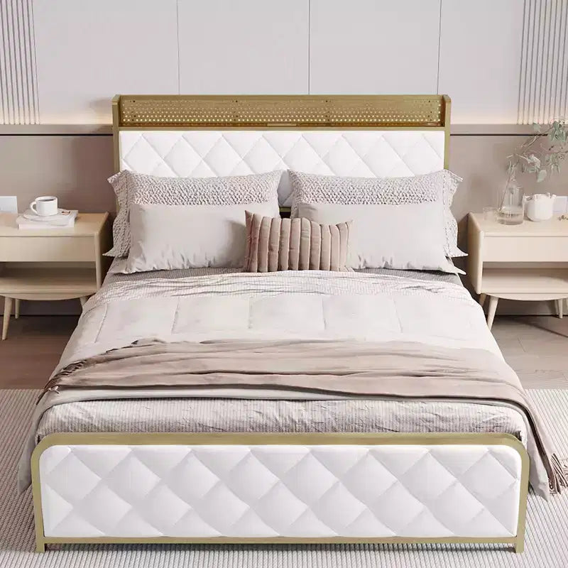 Cadre de lit plateforme King Size avec station de recharge et lumières LED, cadre de lit King avec tête de lit de rangement en velours