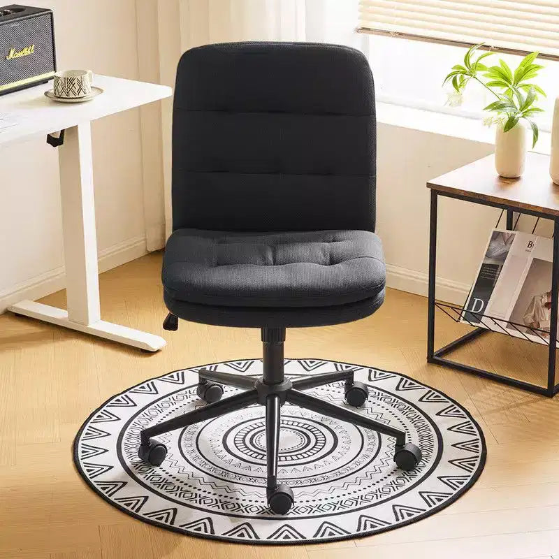 Chaise de bureau sans accoudoirs rembourrée avec roulettes