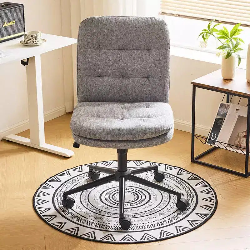 Chaise de bureau sans accoudoirs rembourrée avec roulettes