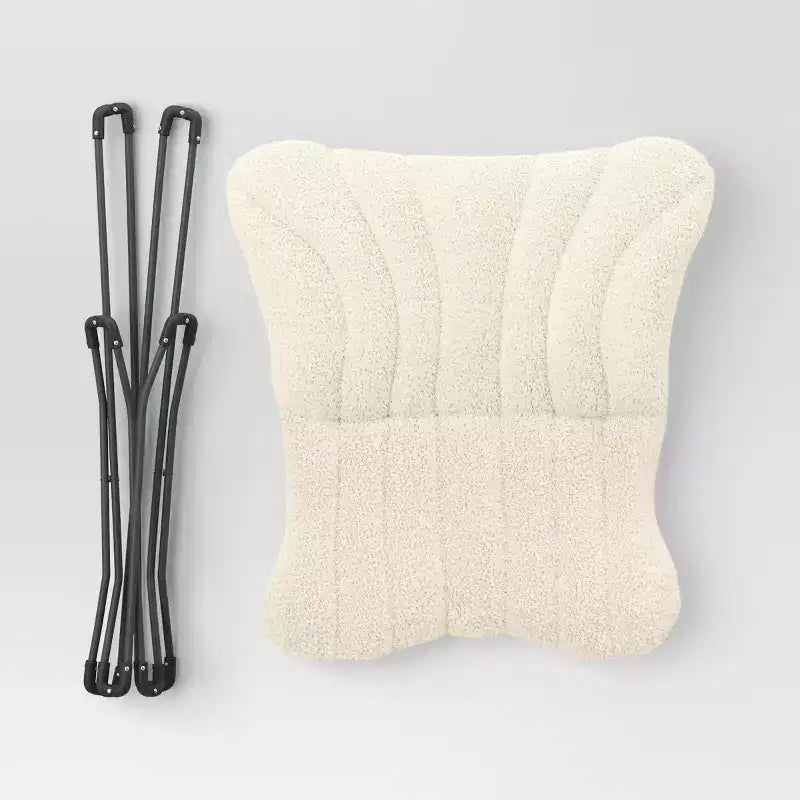 Chaise papillon Dorm, fausse fourrure de mouton, crème